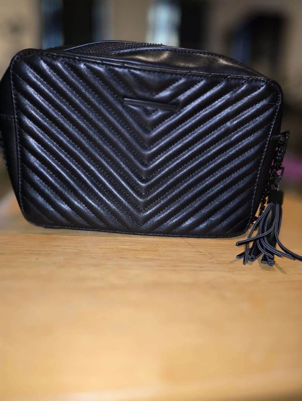 Chevron Crossbody Bag - Black